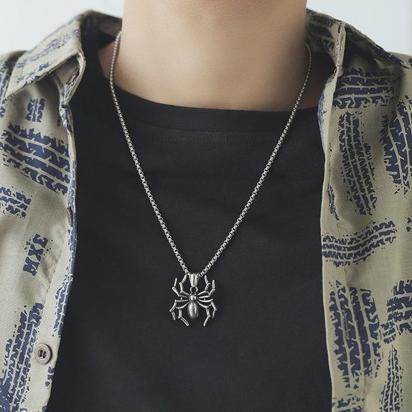 men spider necklace - Picture 2 of 6